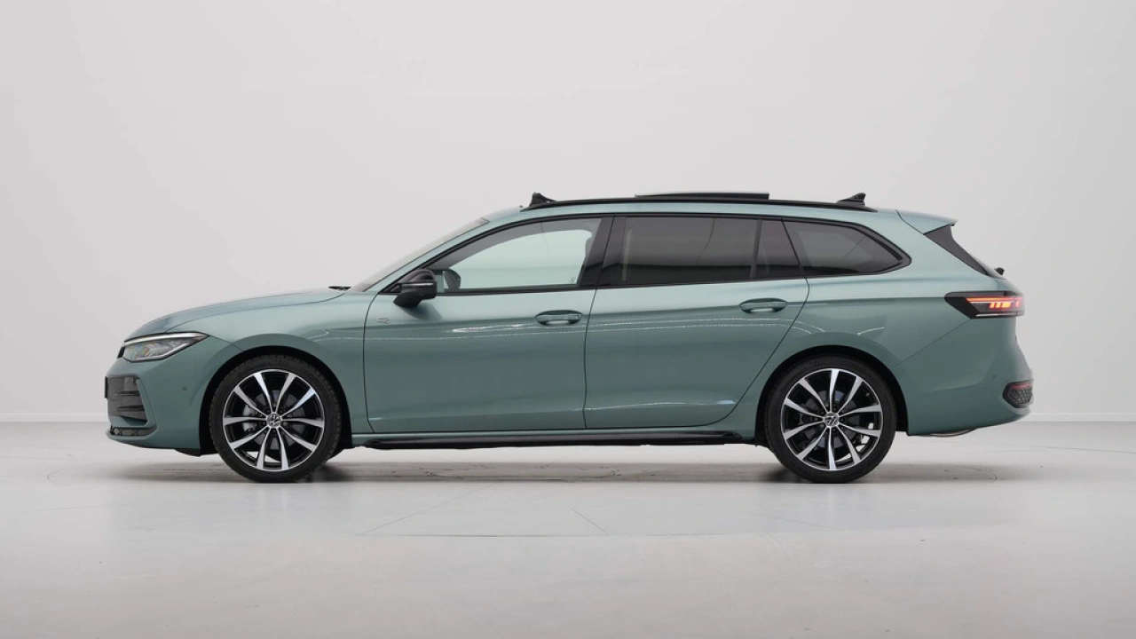 Volkswagen Passat Variant 1.5 eTSI R-Line Business
