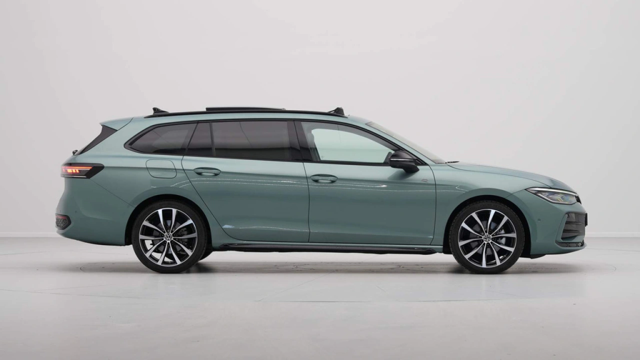 Volkswagen Passat Variant 1.5 eTSI R-Line Business