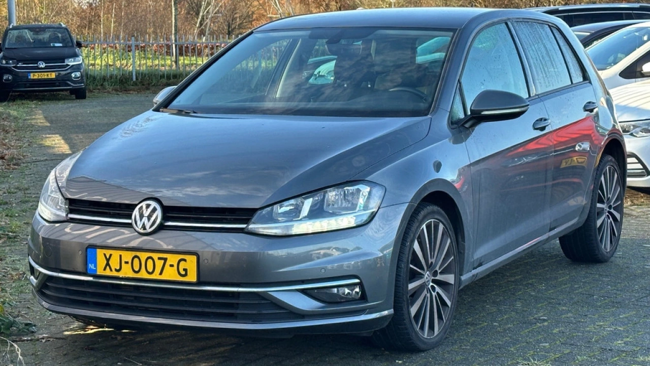 Volkswagen Golf 1.0 TSI 115pk DSG Highline Navi