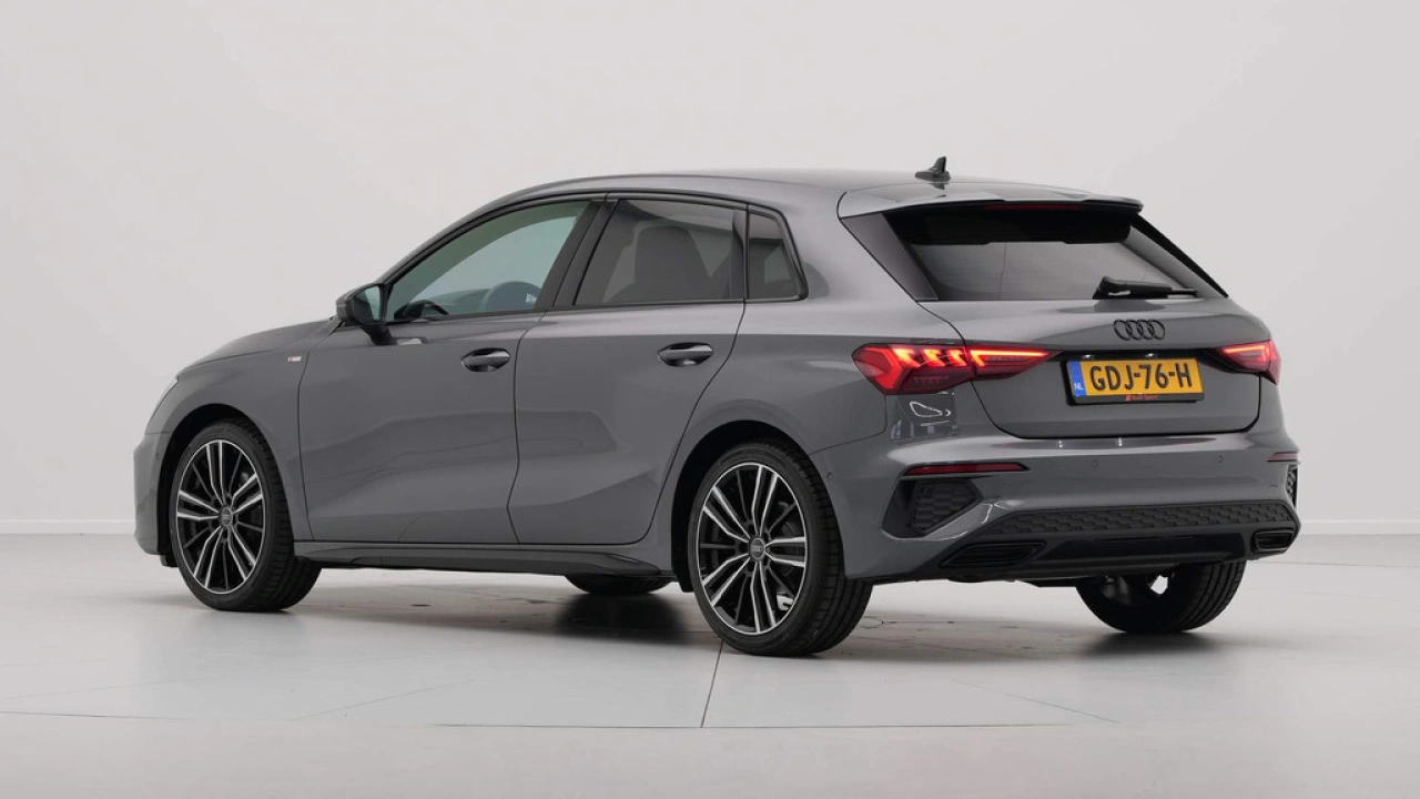 Audi A3 Sportback 30 TFSI S edition