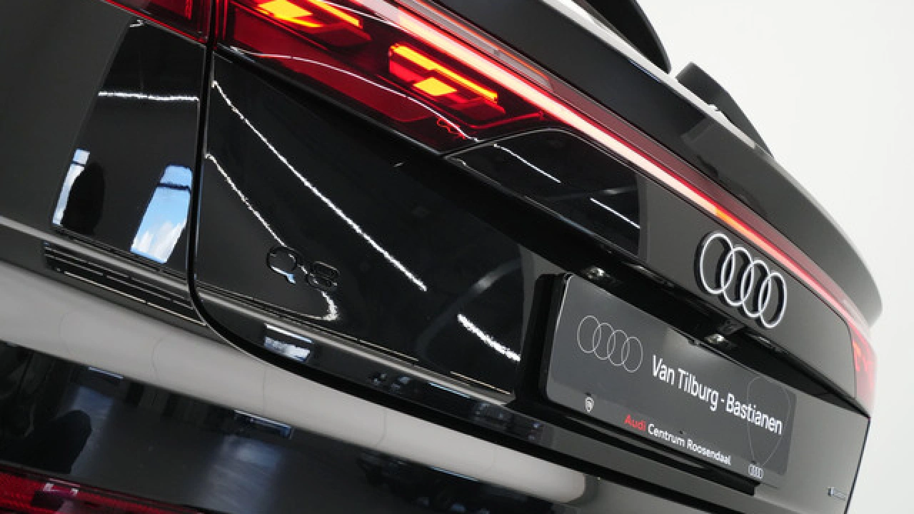 Audi Q8 Pro Line S Competition