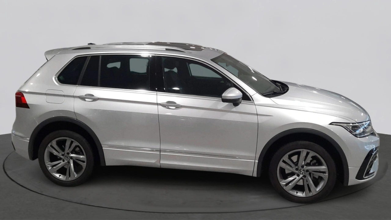 Volkswagen Tiguan 1.4 TSI eHybrid 245pk PHEV R-Line Business+ | trekhaak | panoramadak