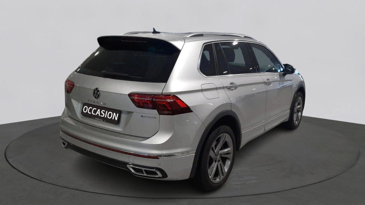 Volkswagen Tiguan 1.4 TSI eHybrid 245pk PHEV R-Line Business+ | trekhaak | panoramadak