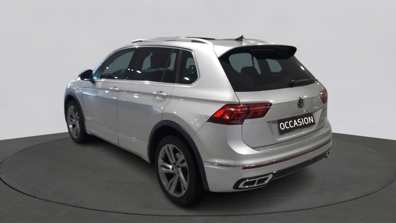 Volkswagen Tiguan 1.4 TSI eHybrid 245pk PHEV R-Line Business+ | trekhaak | panoramadak