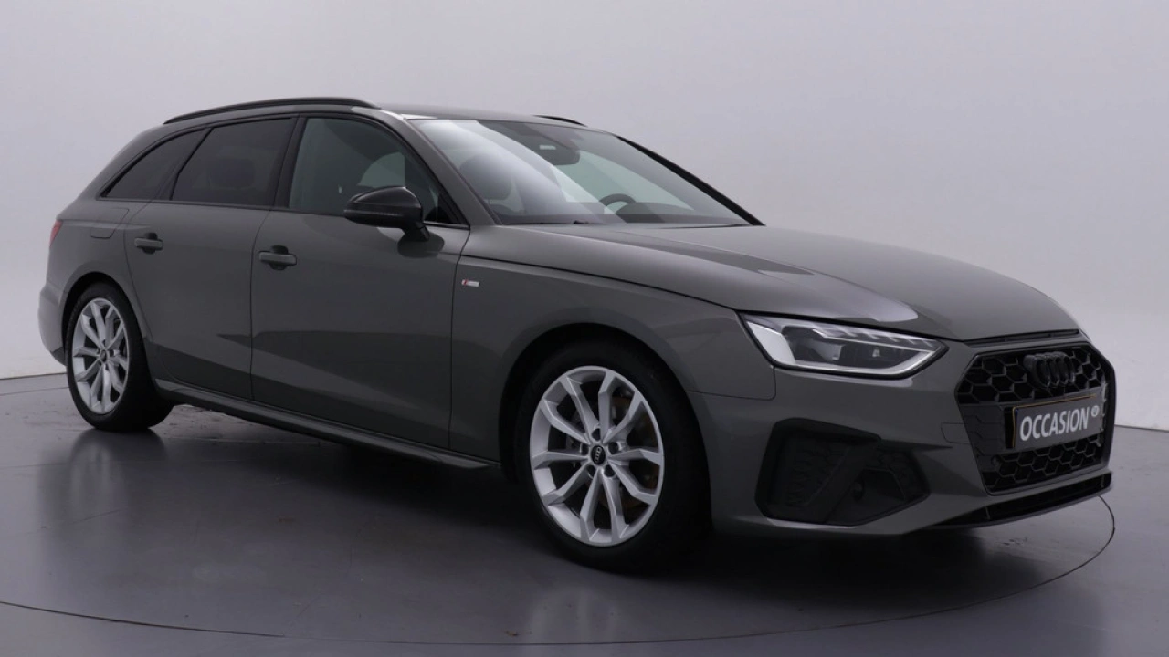 Audi A4 Avant 35 TFSI S edition Competition | 18