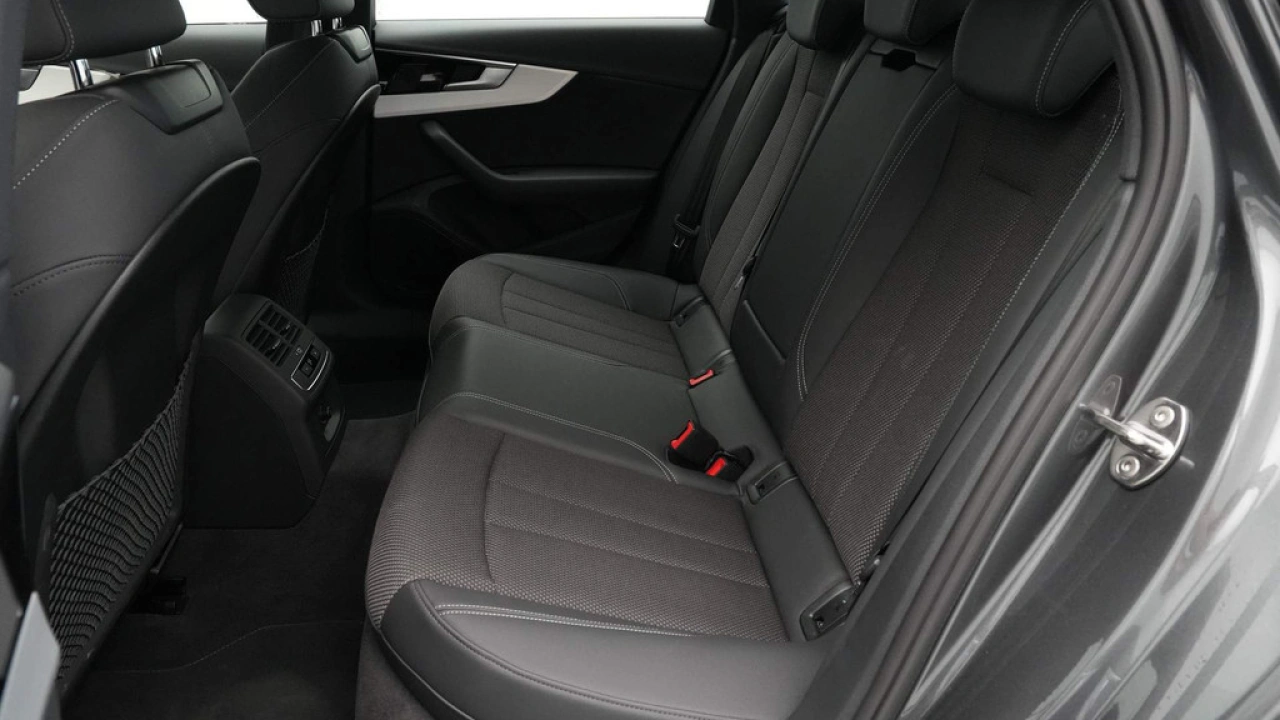 Audi A4 Avant 35 TFSI S edition S Line