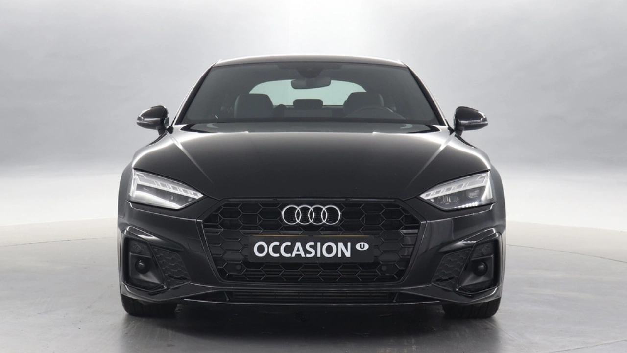 Audi A5 Sportback 40 TFSI 204pk S Edition / Stoelverwarming / Zwart optiek / 18