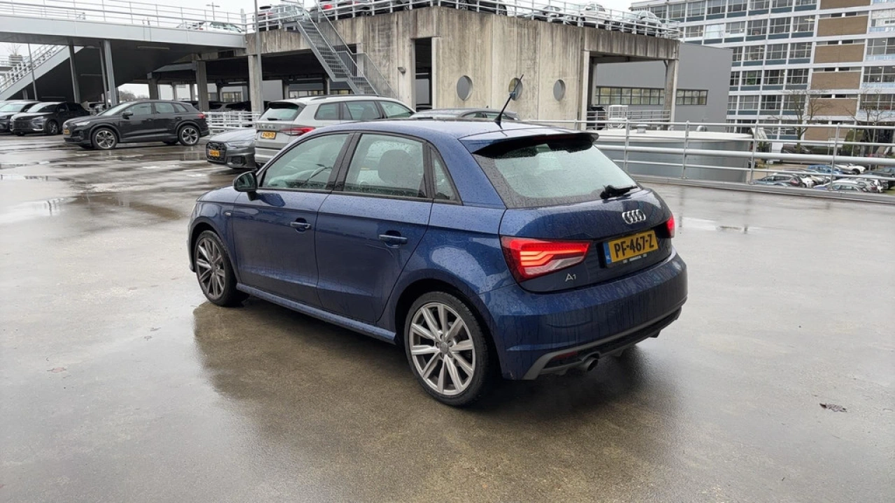 Audi A1 Sportback 1.0 TFSI 96pk Adrenalin / Audi Sound