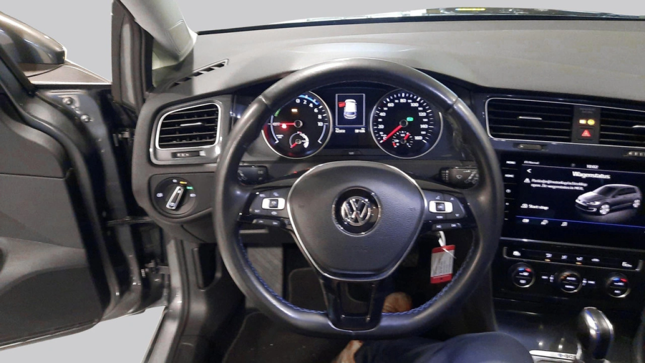 Volkswagen e-Golf / Navigatie / LED / Parkeersensoren