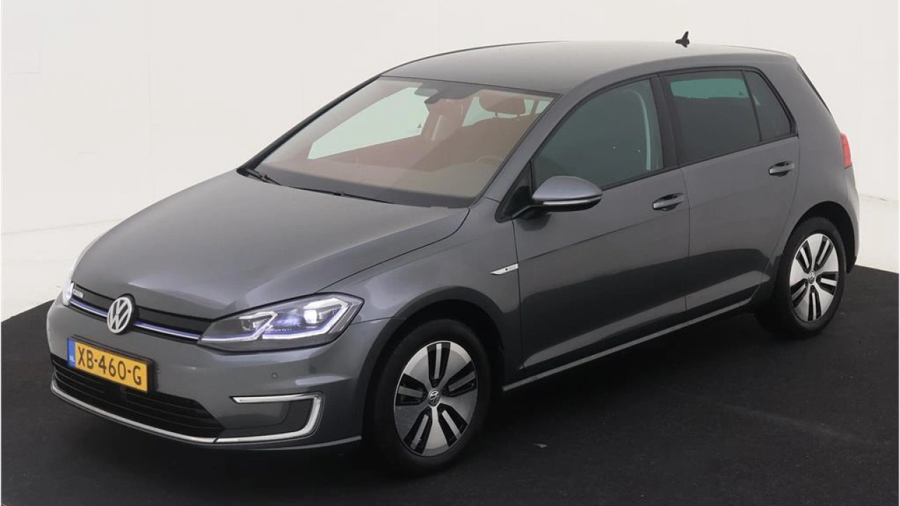 Volkswagen e-Golf / Navigatie / LED / Parkeersensoren