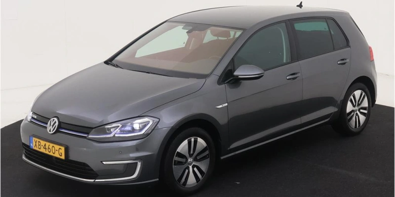 Volkswagen e-Golf / Navigatie / LED / Parkeersensoren