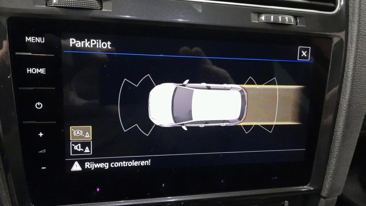 Volkswagen e-Golf / Navigatie / LED / Parkeersensoren