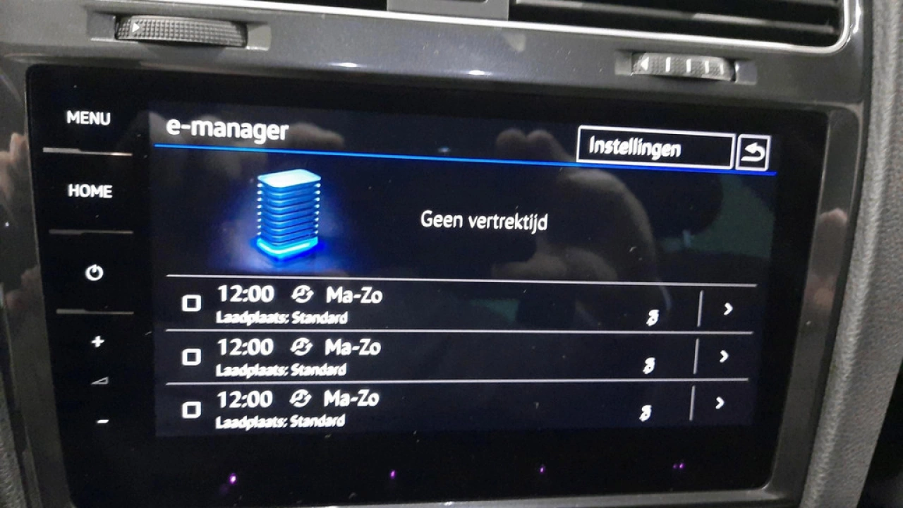 Volkswagen e-Golf / Navigatie / LED / Parkeersensoren