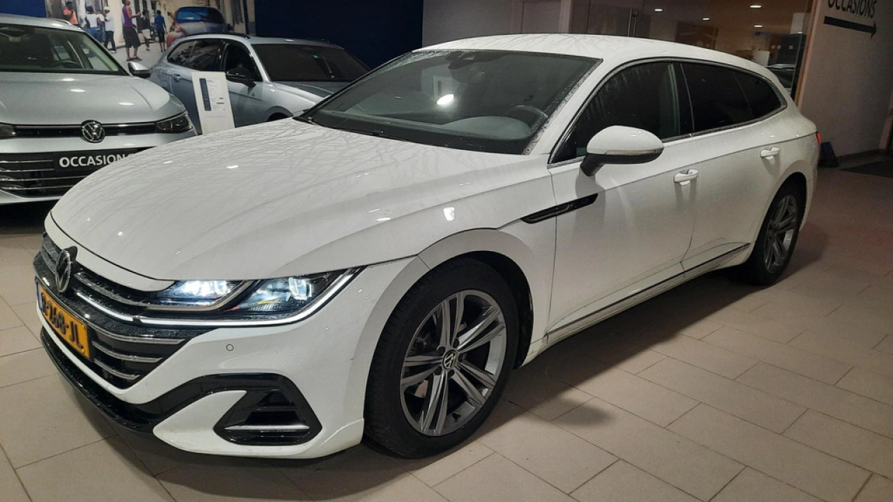 Volkswagen Arteon Shooting Brake 2.0 TSI 190pk DSG Automaat R-Line Business+ | Navi | PDC | Clima | Digital cockpit | Leer/alcantara 