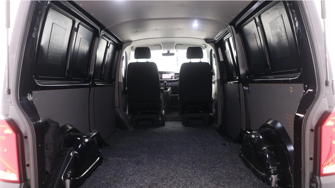 VW Bedrijfswagens Transporter L2H1 2.0 TDI 110pk Comfortline