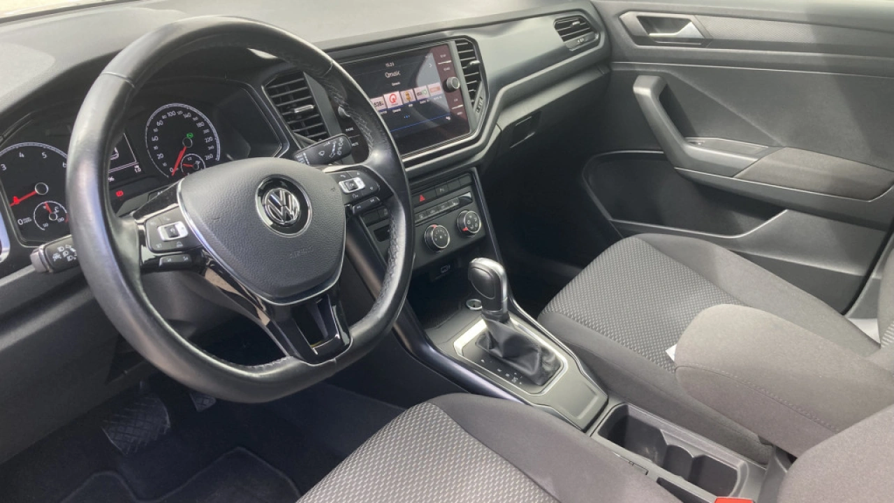 Volkswagen T-Roc 1.5 TSI 150pk DSG Airco Bluetooth Trekhaak