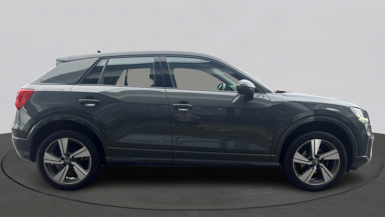 Audi Q2 30 TFSI 116 pk Sport / Trekhaak / Stoelverwarming / 18