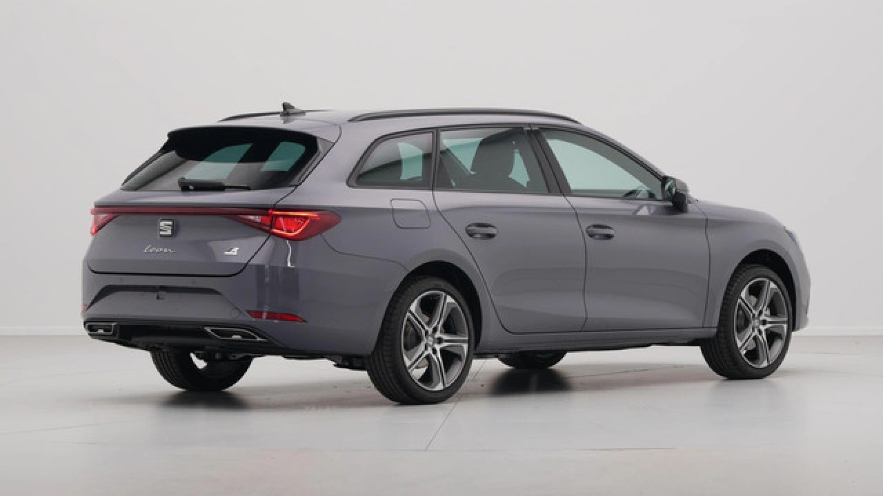SEAT Leon Sportstourer FR Business - eHybrid