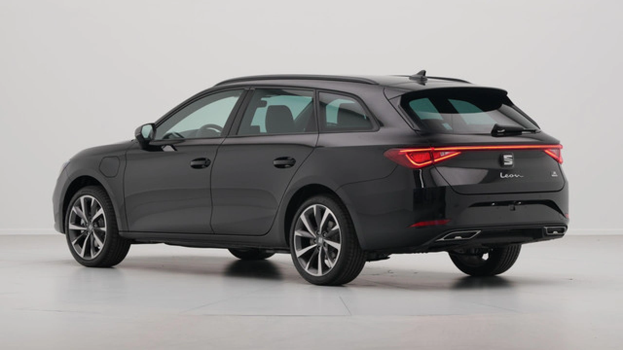 SEAT Leon Sportstourer FR Business - eHybrid
