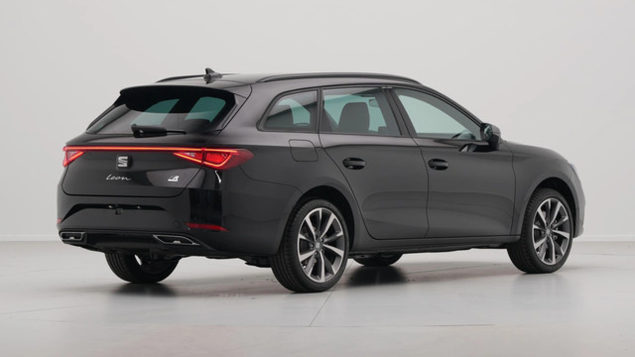 SEAT Leon Sportstourer FR Business - eHybrid