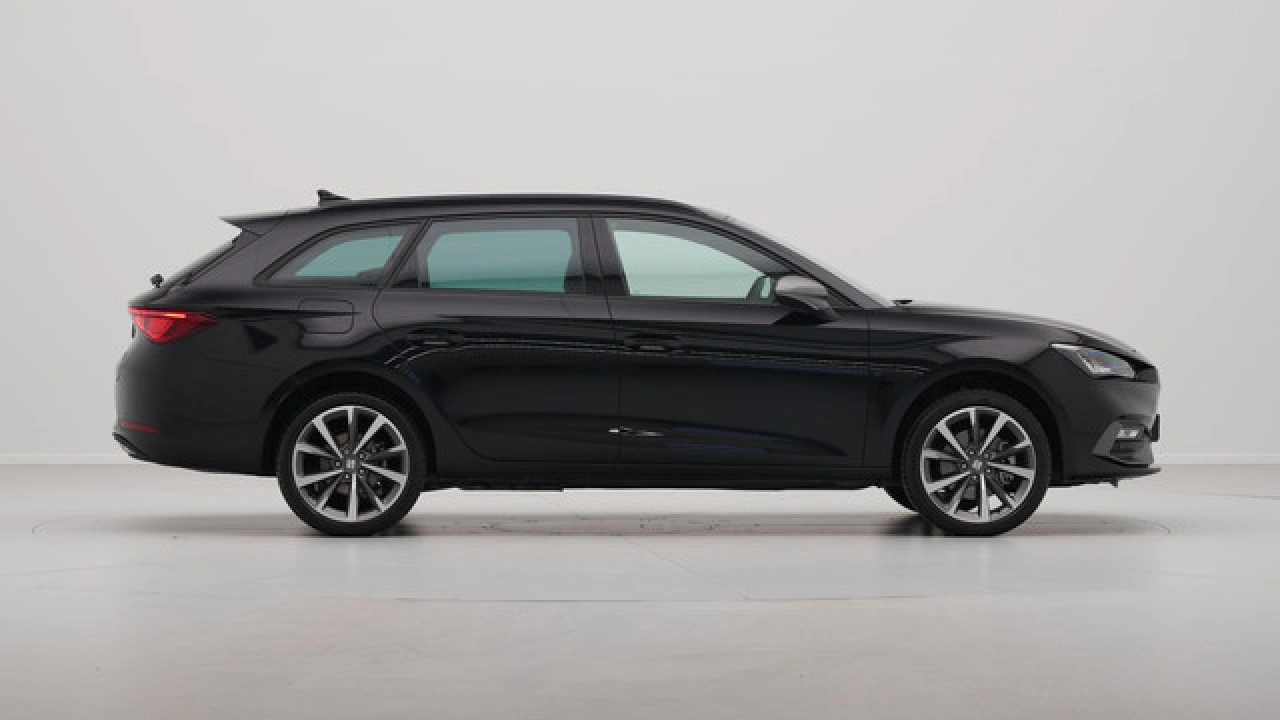 SEAT Leon Sportstourer FR Business - eHybrid
