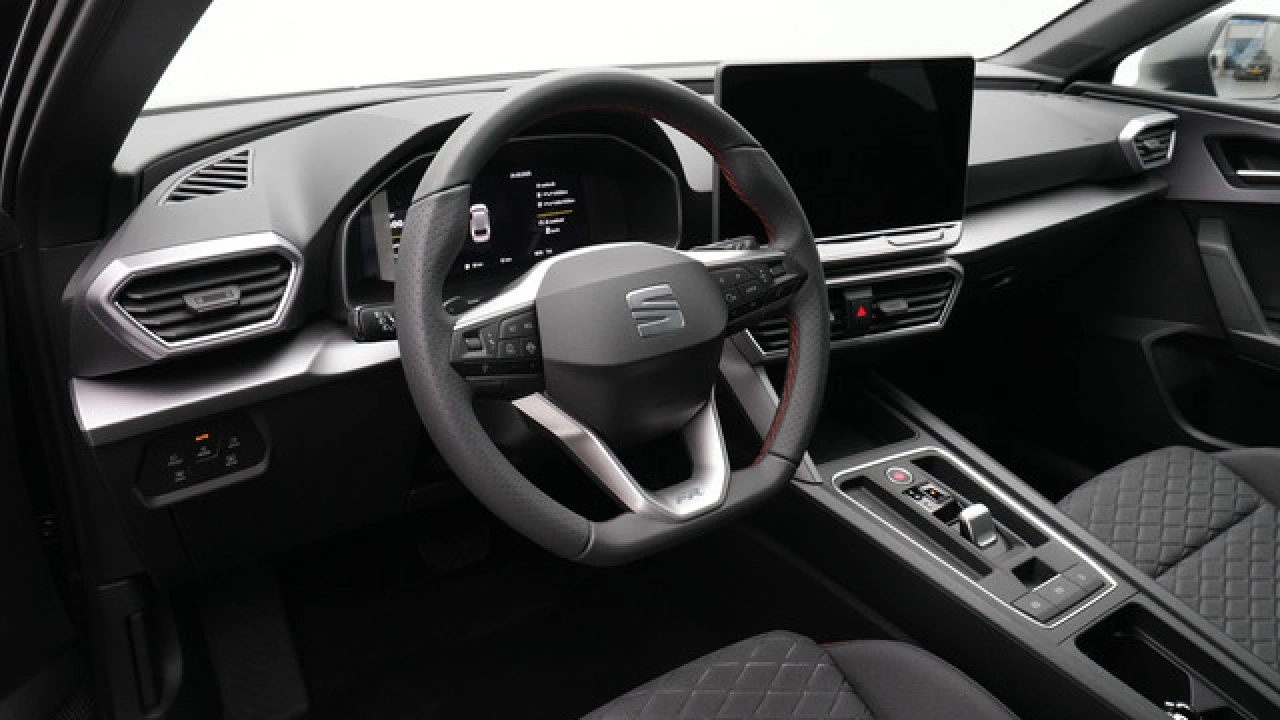 SEAT Leon Sportstourer FR Business - eHybrid