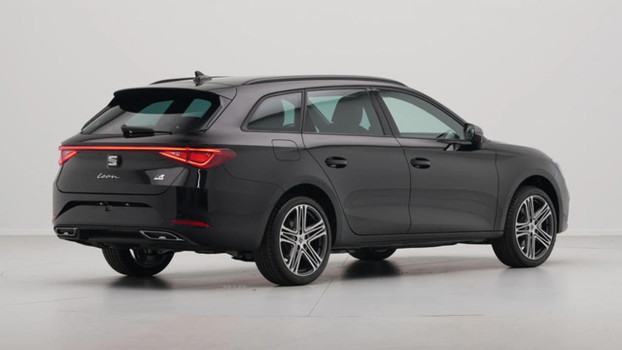 SEAT Leon Sportstourer FR Business - eHybrid