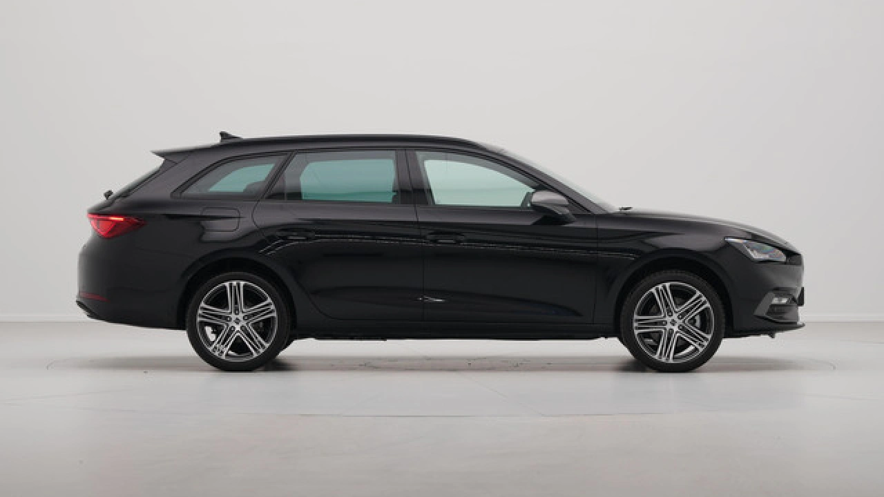 SEAT Leon Sportstourer FR Business - eHybrid