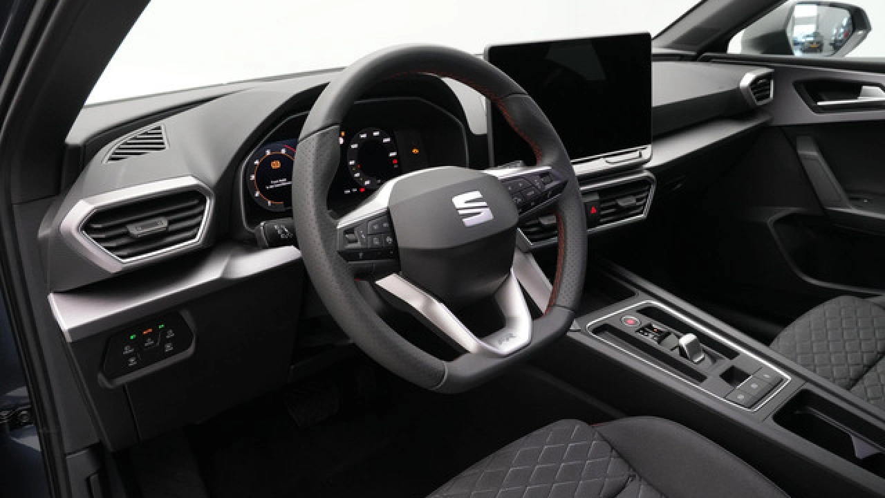 SEAT Leon Sportstourer FR Business - eHybrid