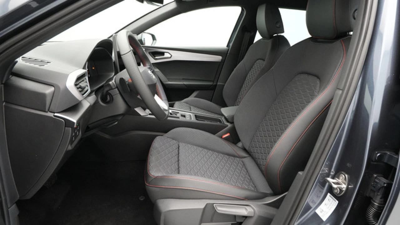 SEAT Leon Sportstourer FR Business - eHybrid