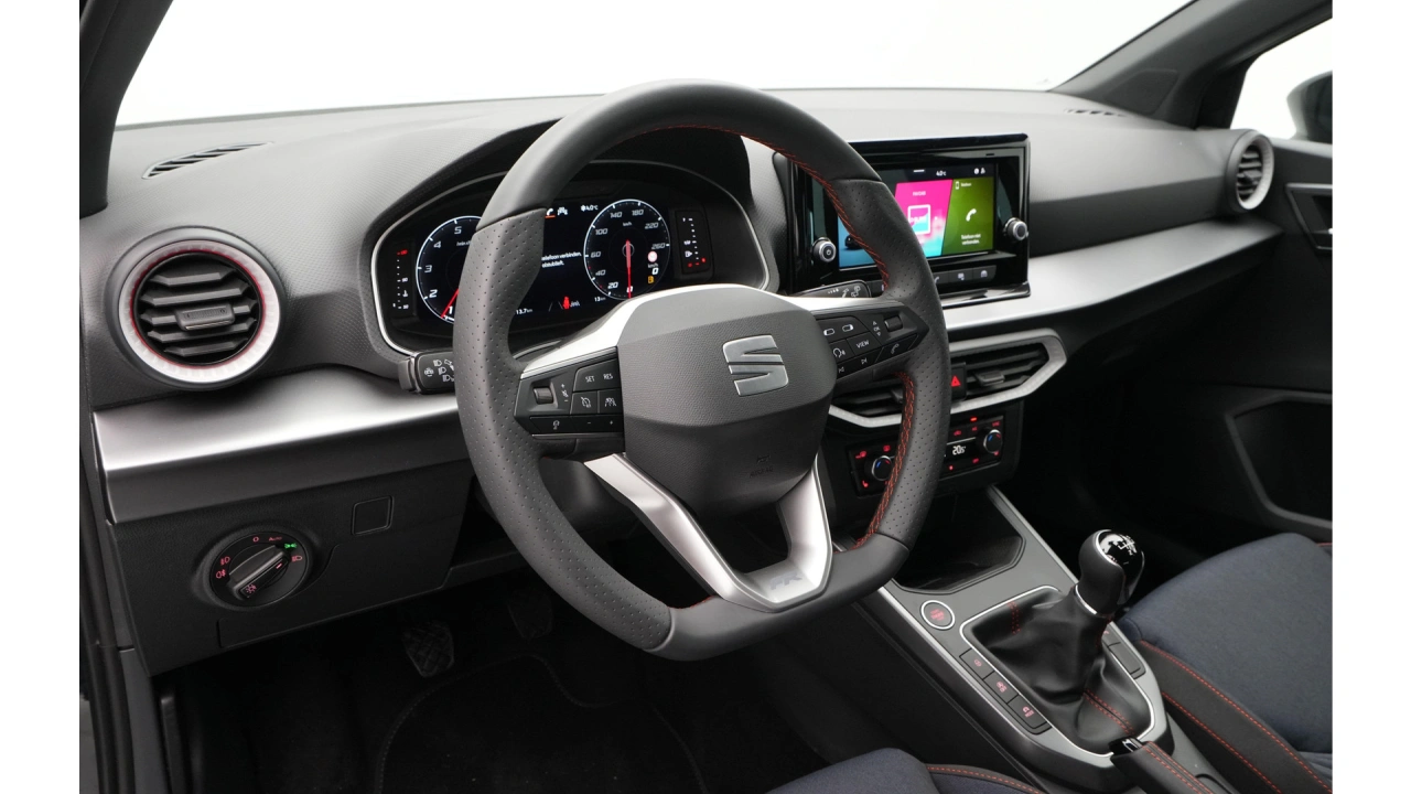SEAT Arona FR Business Connect