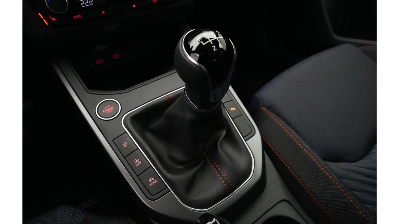 SEAT Arona FR Business Connect