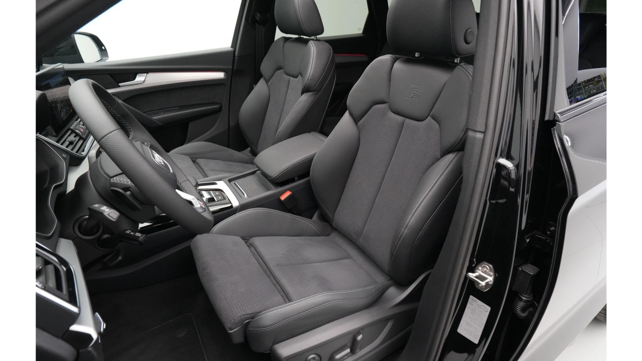 Audi Q5 Sportback S edition competition