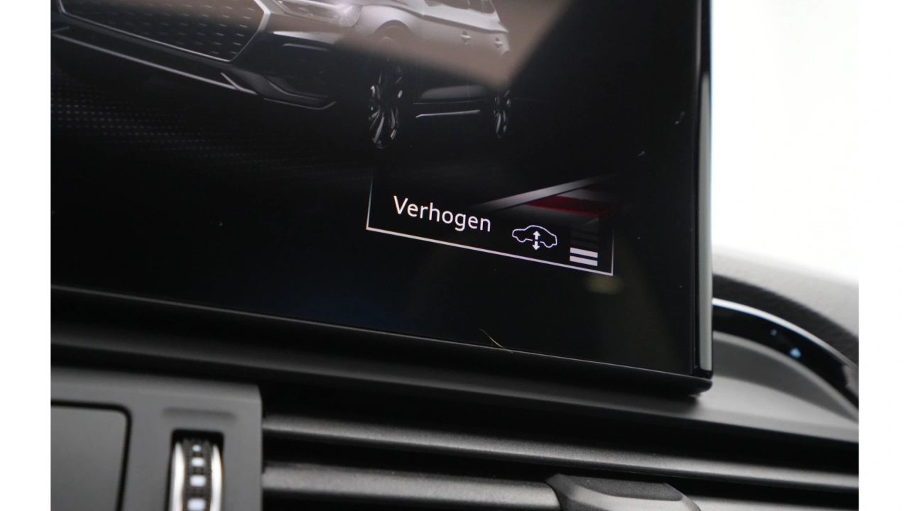 Audi Q5 Sportback S edition competition