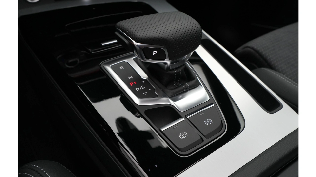 Audi Q5 Sportback S edition competition