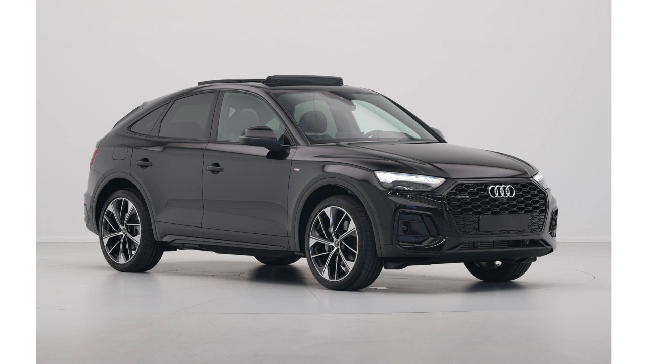 Audi Q5 Sportback S edition competition