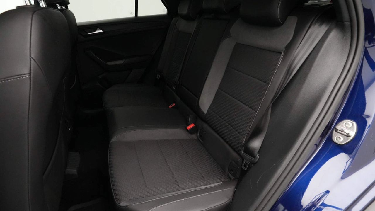 Volkswagen T-Roc 1.5 TSI 150pk DSG Sport R-Line