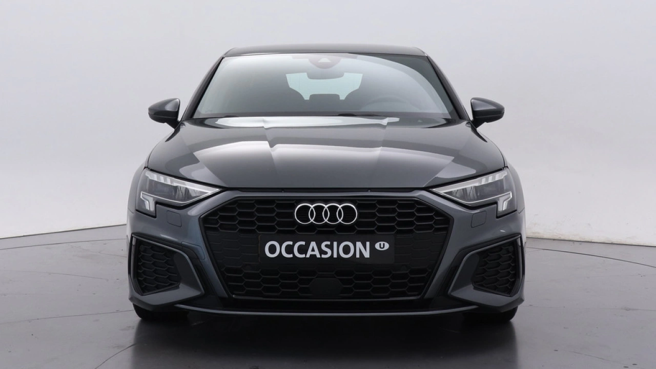 Audi A3 Sportback 30 TFSI S edition | Zwart Optiek | 17