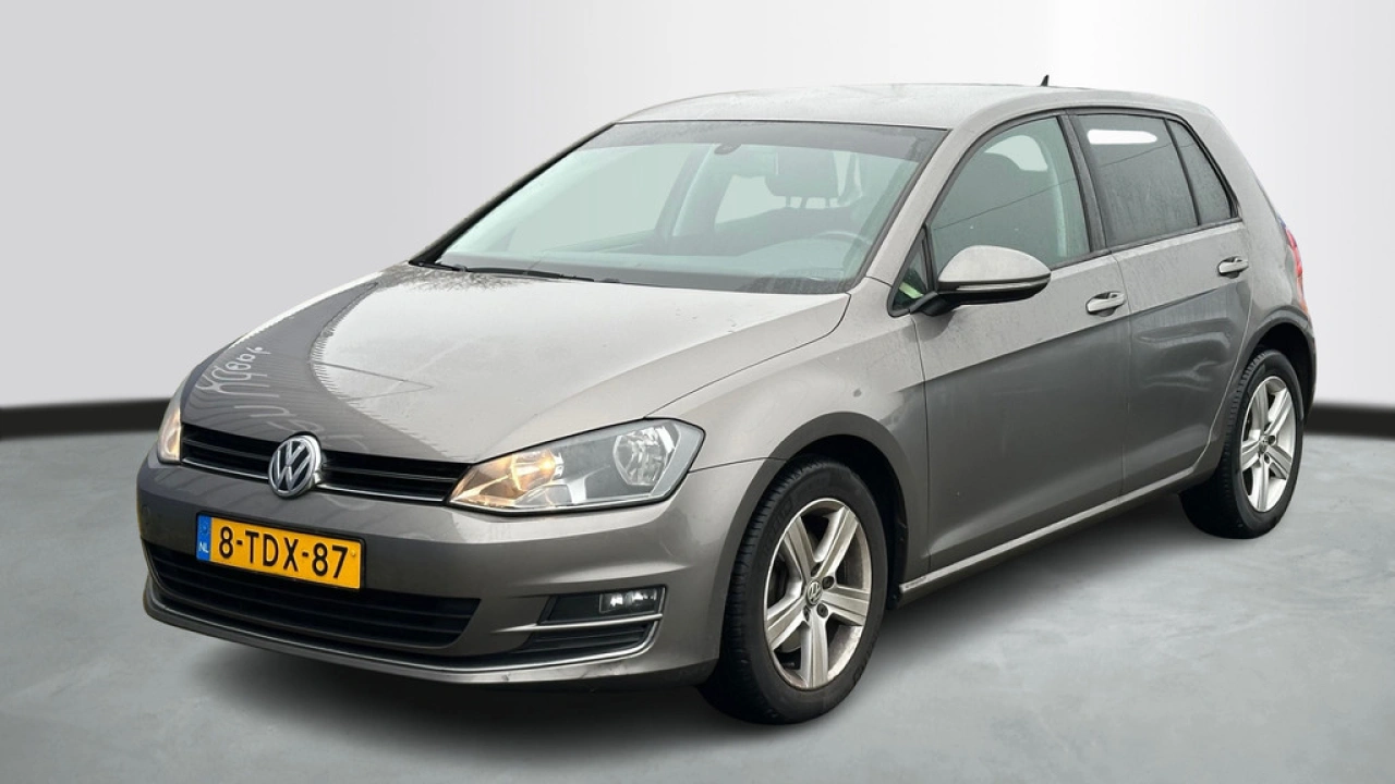 Volkswagen Golf 1.2 TSI 105pk Highline Executive Navigatie