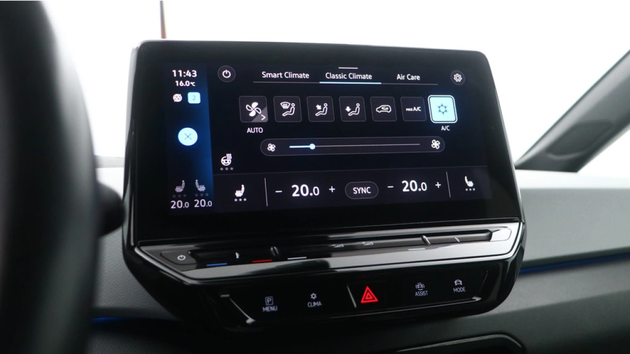 Volkswagen ID.3 First Plus 58 kWh 204pk Navigatie Camera Steunhaak