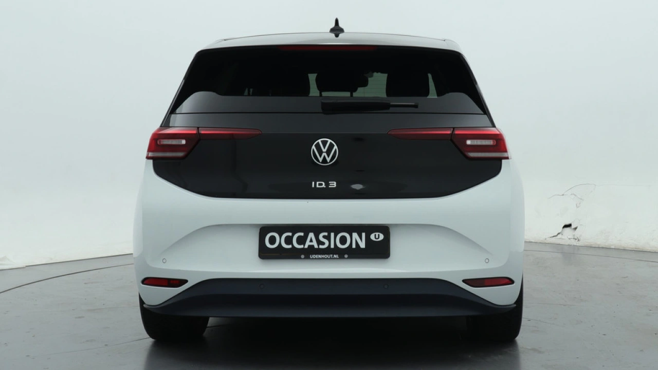 Volkswagen ID.3 First Plus 58 kWh 204pk Navigatie Camera Steunhaak