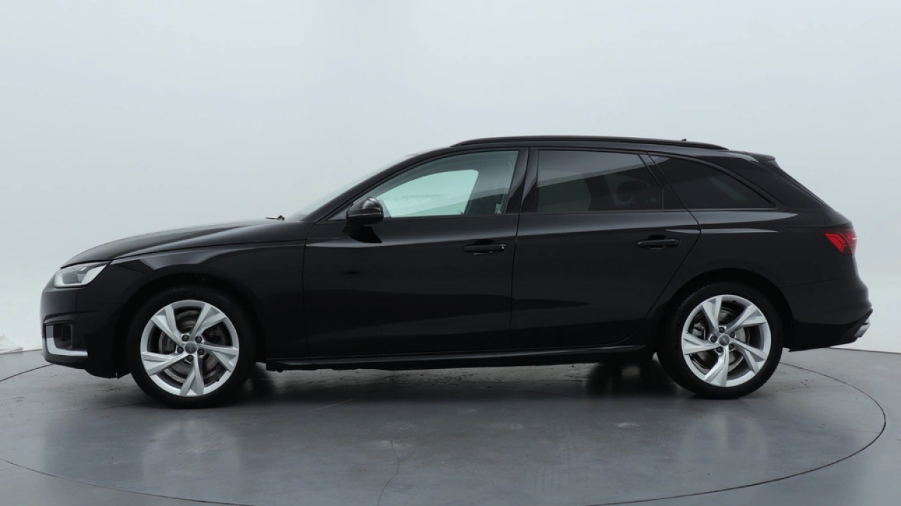 Audi A4 Avant 40 TFSI 191PK Launch edition Sport | Alcantara | Stoelverwarming | camera |