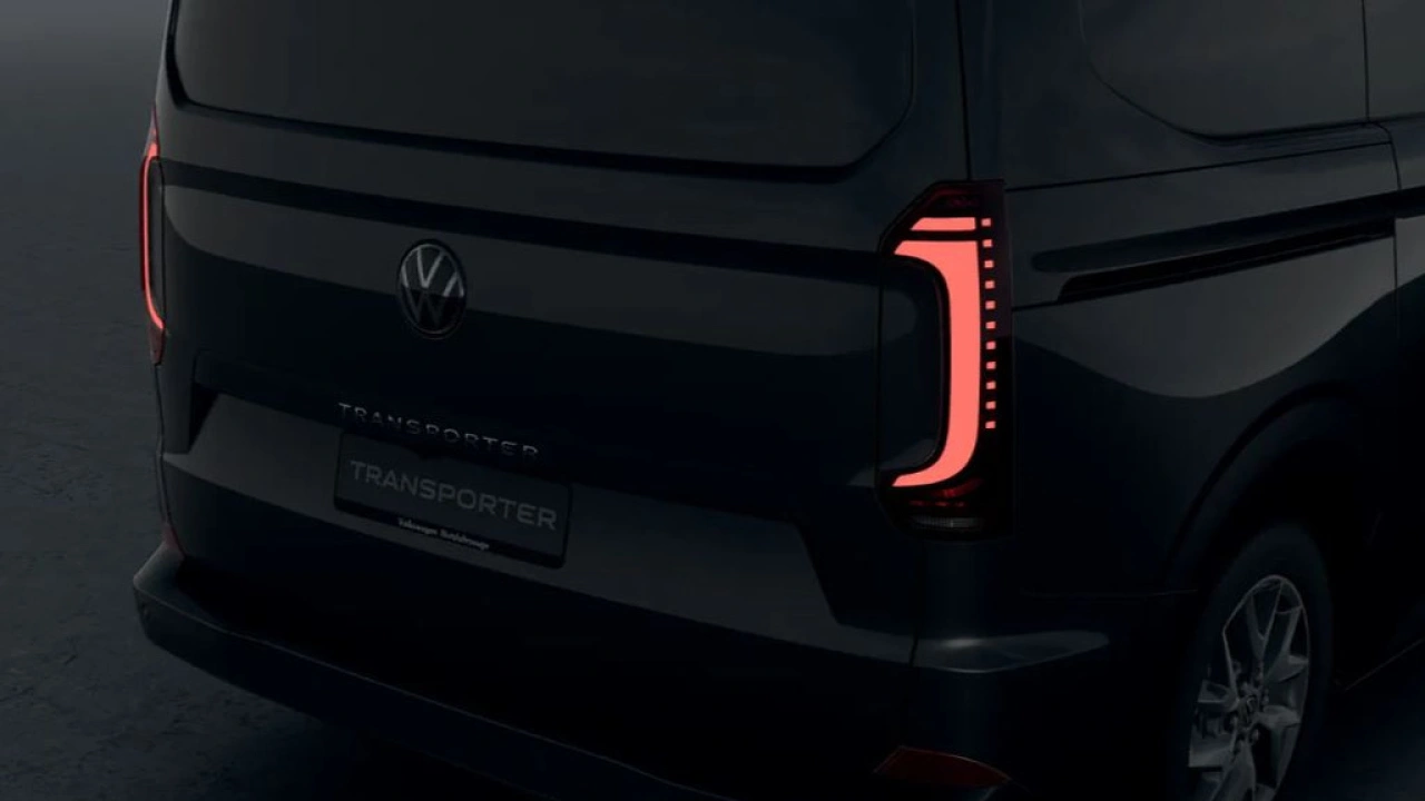 VW Bedrijfswagens Transporter 2.0 TDI 125kW 170PK L1H1 Bulli AUT