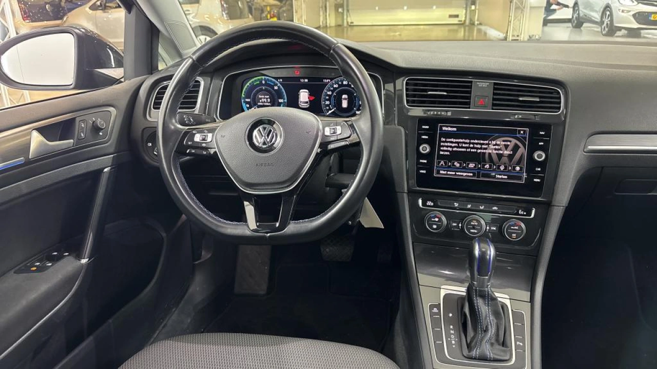 Volkswagen e-Golf E-DITION