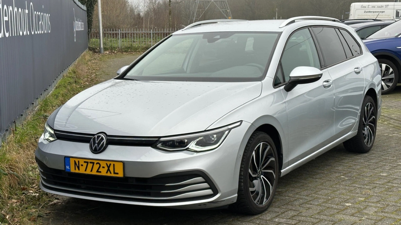 Volkswagen GOLF Variant 1.0 eTSI 110pk DSG Life Business