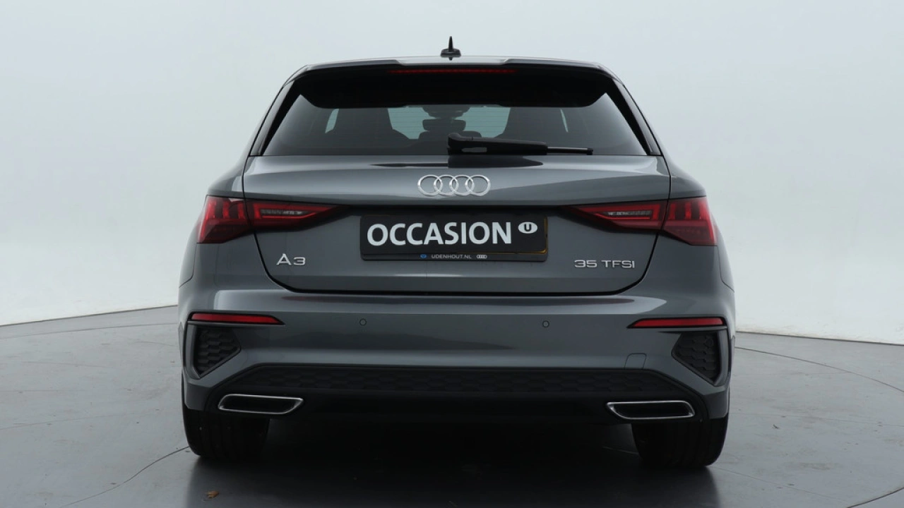 Audi A3 Sportback 35 TFSI 150PK S edition | Navigatie | Carplay | 19