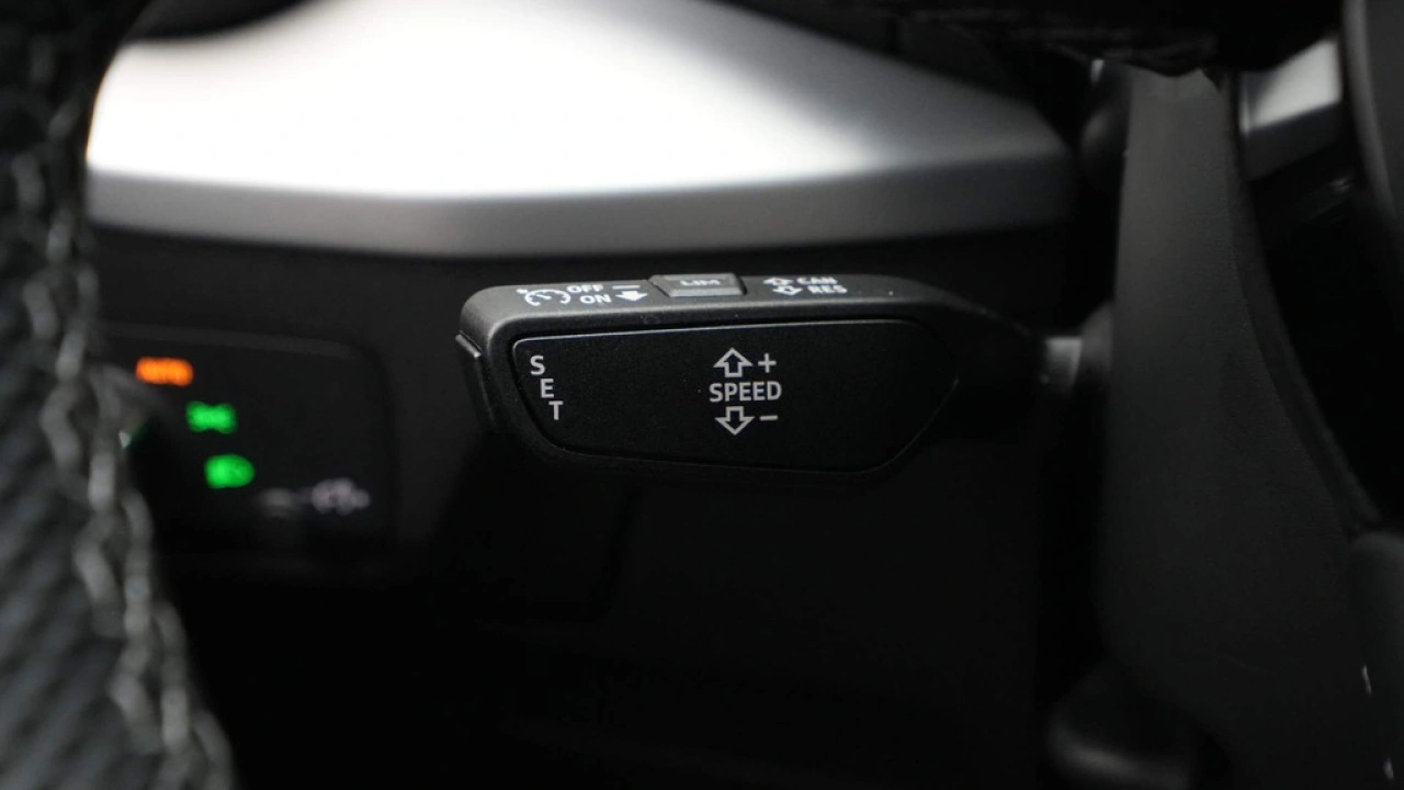 Audi Q2 35 TFSI S Edition