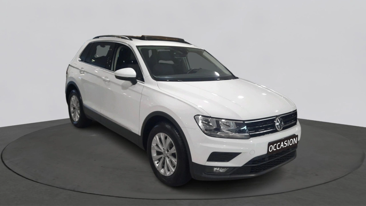 Volkswagen Tiguan 1.5 TSI Comfortline | Navi | Trekhaak | Panoramadak