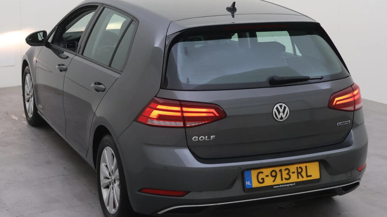 Volkswagen Golf 1.5 TSI 130 pk Comfortline Executive | Navigatie | Ergo stoel