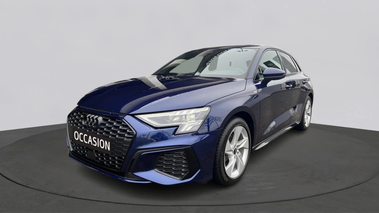 Audi A3 Sportback 35 TFSI 150pk S edition / Adaptive Cruise / Audi Sound / Privacy Glass